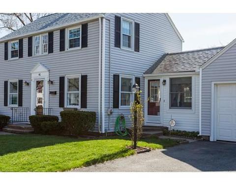 40 Oregon St, Springfield, MA 01118 photo 3