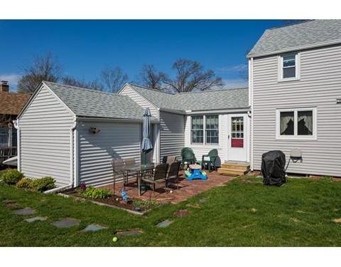 40 Oregon St, Springfield, MA 01118 photo 7