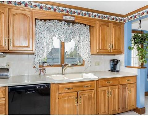 40 Oregon St, Springfield, MA 01118 photo 14