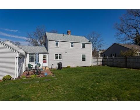 40 Oregon St, Springfield, MA 01118 photo 6