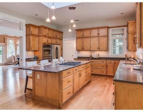 41 Bennett St S, Gloucester, MA 01930 photo 1
