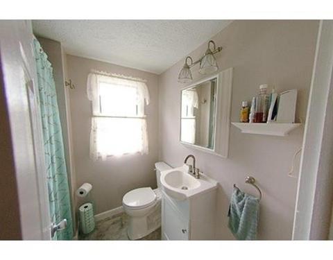 17 Forest Ave, Dracut, MA 01826 photo 11