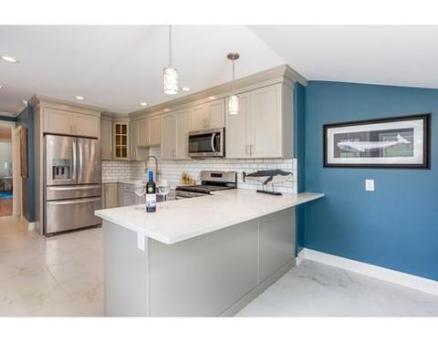 272 Lincoln St, Hingham, MA 02043 photo 4