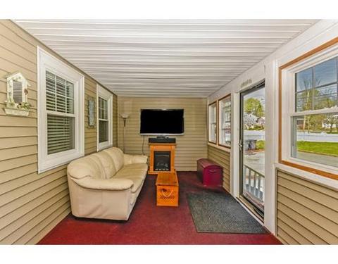323 Mount Vernon St, Dedham, MA 02026 photo 3