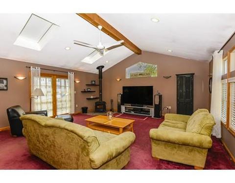 323 Mount Vernon St, Dedham, MA 02026 photo 4