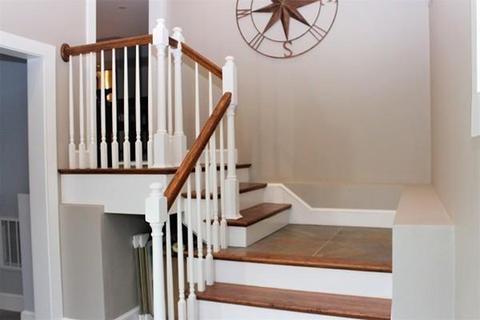 87 Canterbury, Hingham, MA 02043 photo 21