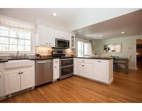 7 Colonial Rd, Hingham, MA 02043 photo 5