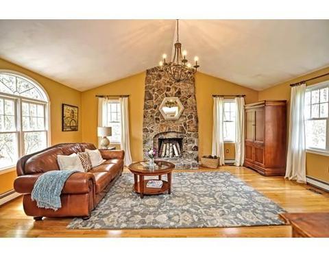 22 Cadman Rd, Mendon, MA 01756 photo 13