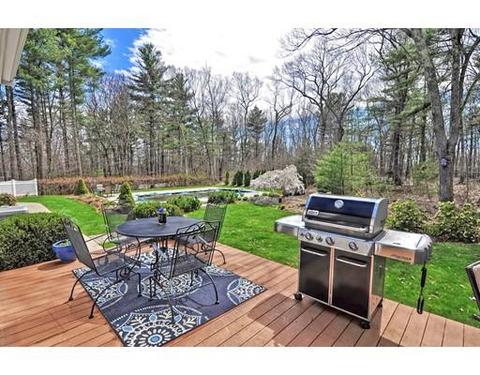 22 Cadman Rd, Mendon, MA 01756 photo 6