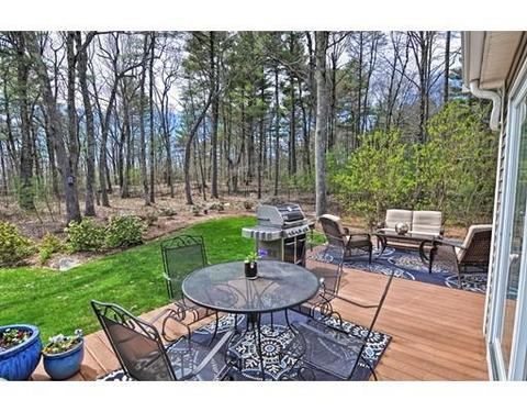 22 Cadman Rd, Mendon, MA 01756 photo 4