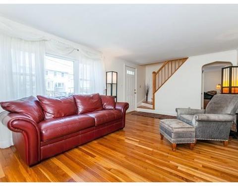 438 Appleton St, Arlington, MA 02476 photo 2