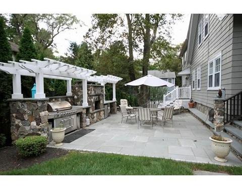 1 Stevens Rd, Wellesley, MA 02482 photo 17