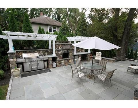 1 Stevens Rd, Wellesley, MA 02482 photo 18
