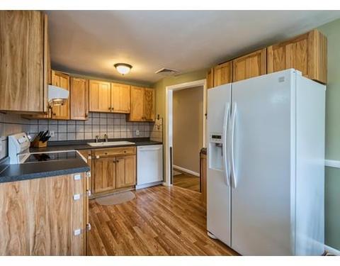 4 Robinson Rd, Beverly, MA 01915 photo 7