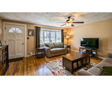4 Robinson Rd, Beverly, MA 01915 photo 3