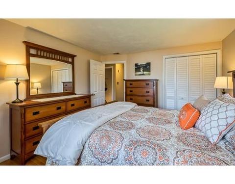 4 Robinson Rd, Beverly, MA 01915 photo 11