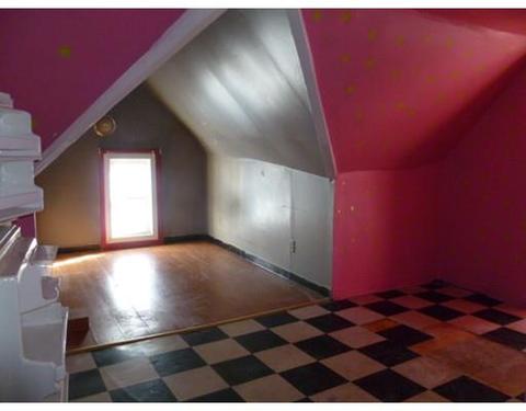 582 Armory St, Springfield, MA 01104 photo 19