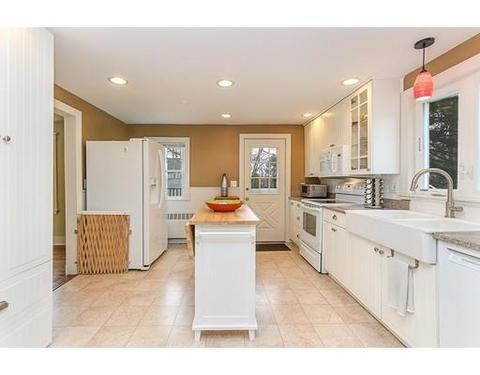 48 Cedar St, Dedham, MA 02026 photo 11