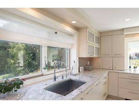 7 Berkley Cir, Hingham, MA 02043 photo 5