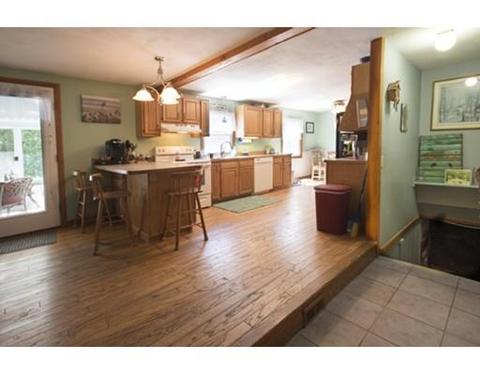 3 White Pine Dr, Northampton, MA 01062 photo 9