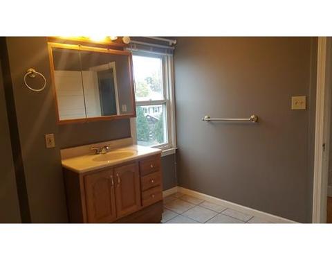 48 Agnes St, Springfield, MA 01118 photo 17