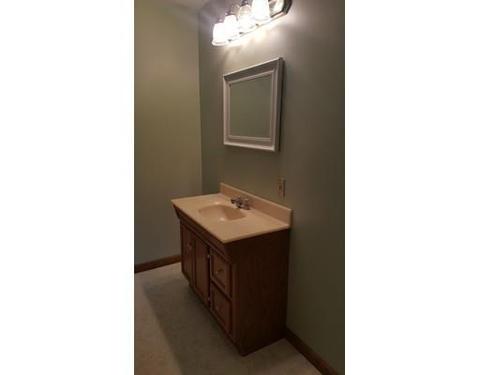 48 Agnes St, Springfield, MA 01118 photo 8