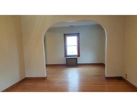 48 Agnes St, Springfield, MA 01118 photo 10