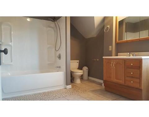 48 Agnes St, Springfield, MA 01118 photo 16