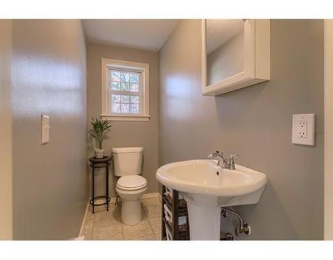 26 Joseph St, Worcester, MA 01604 photo 16