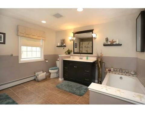 35 N Belgian Rd, Danvers, MA 01923 photo 17
