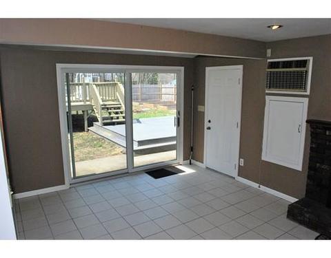130 4th Ave, Chicopee, MA 01020 photo 4