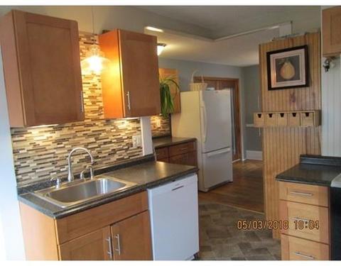 45 Rush St, Springfield, MA 01109 photo 4