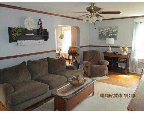 45 Rush St, Springfield, MA 01109 photo 3