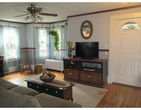 45 Rush St, Springfield, MA 01109 photo 2