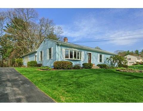 28 Oak St, Ashland, MA 01721 photo 2