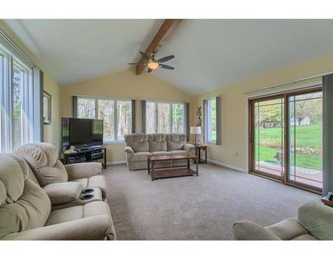 28 Oak St, Ashland, MA 01721 photo 9