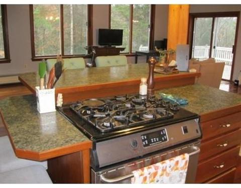477 Main Rd, Montgomery, MA 01050 photo 4