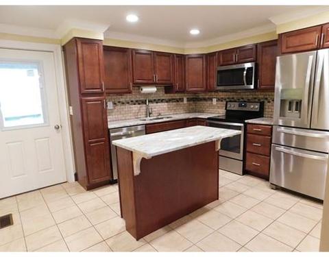 168 Pitman St, Fall River, MA 02723 photo 1