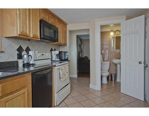69 Abbott St, Springfield, MA 01118 photo 9