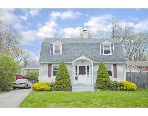 69 Abbott St, Springfield, MA 01118 photo 3