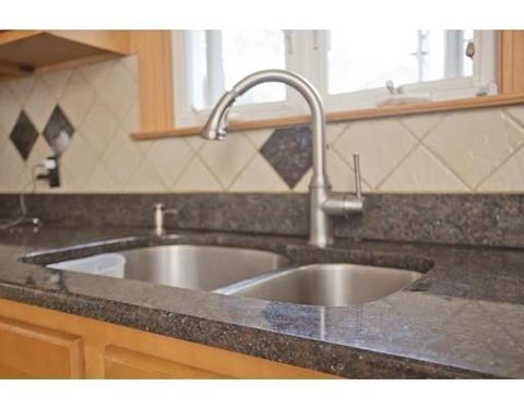69 Abbott St, Springfield, MA 01118 photo 6