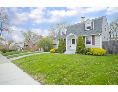 69 Abbott St, Springfield, MA 01118 photo 4