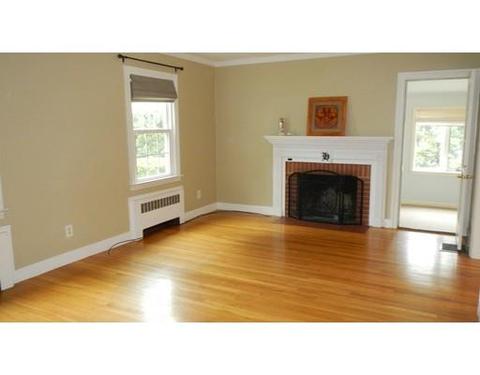 56 Windsor Pl, Longmeadow, MA 01106 photo 3