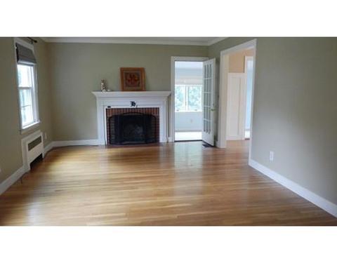 56 Windsor Pl, Longmeadow, MA 01106 photo 4