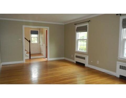 56 Windsor Pl, Longmeadow, MA 01106 photo 2