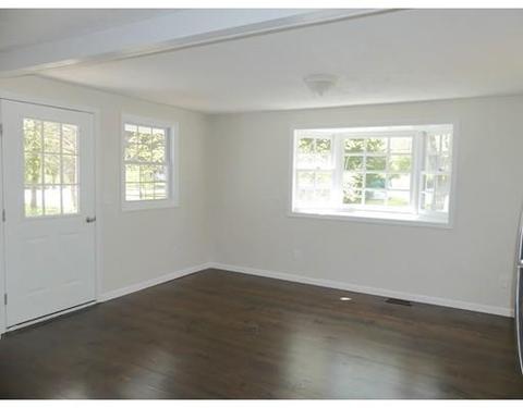 511 E State St, Granby, MA 01033 photo 7