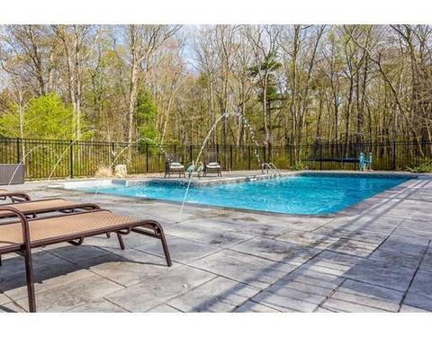175 Whippoorwill Dr, Raynham, MA 02767 photo 25