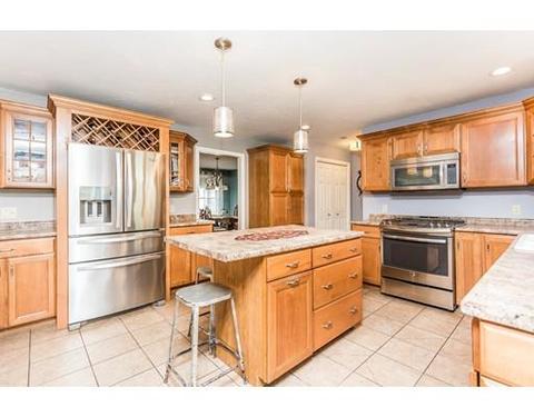 175 Whippoorwill Dr, Raynham, MA 02767 photo 7