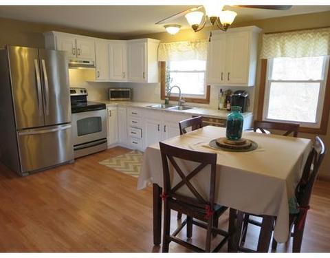 179 Fair Oak Rd, Springfield, MA 01128 photo 2