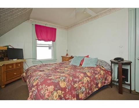 27 Governor St, Springfield, MA 01104 photo 8
